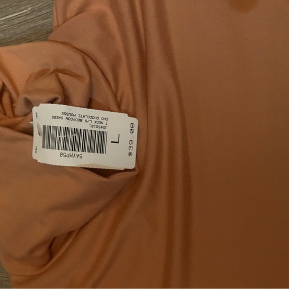 Woman’s Large - Picture 2 of 2